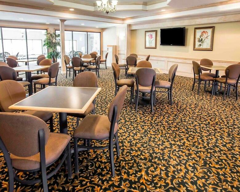 Hotel Comfort Suites University Area