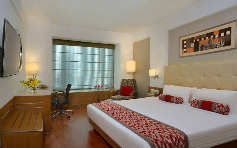 Hotel Grand Sarovar Premiere