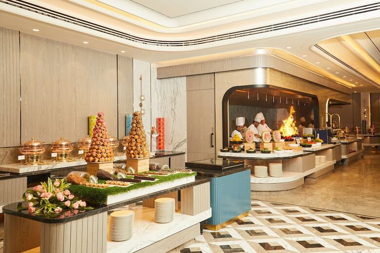 Hotel Grand Sarovar Premiere