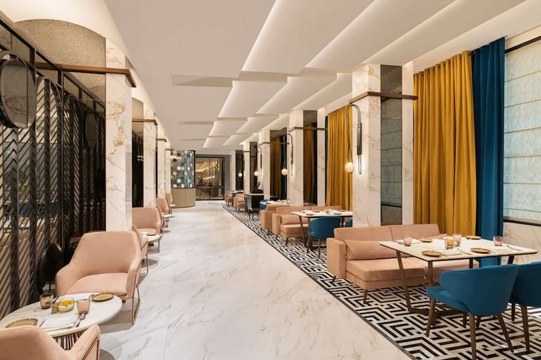 Hotel Grand Sarovar Premiere