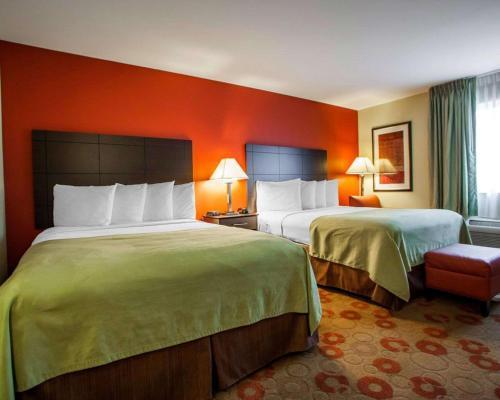 Suburban Extended Stay Hotel Cedar Falls