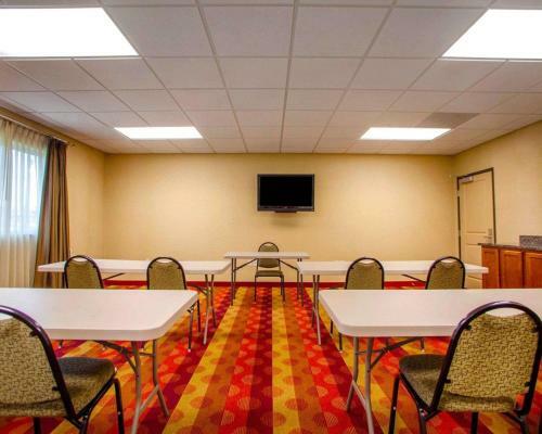 Suburban Extended Stay Hotel Cedar Falls