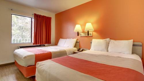 Motel 6 Des Moines North