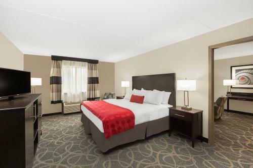 Hotel Ramada Des Moines Airport