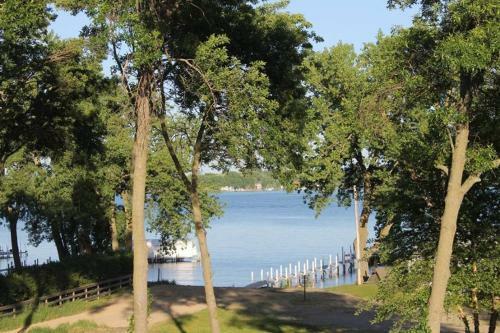 Okoboji Commons Hotel