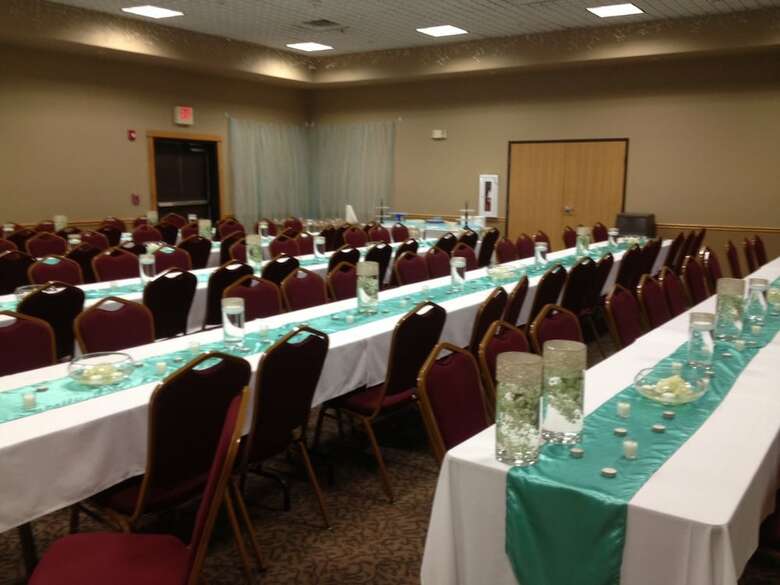 Fossil Creek Hotel & Suites