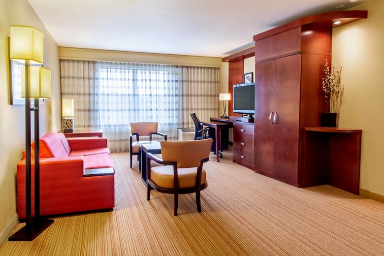 Hotel Courtyard By Marriott Lexington Keeneland/airport