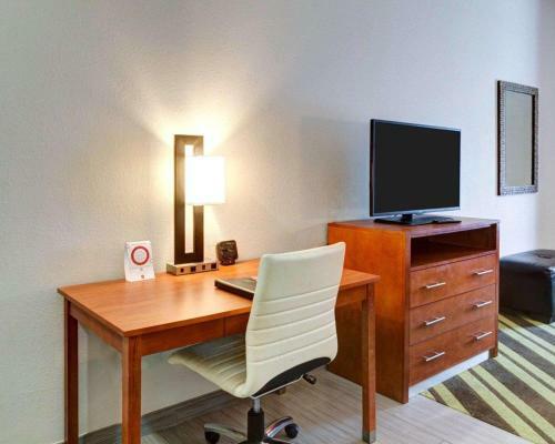 Hotel Comfort Suites Denham Springs