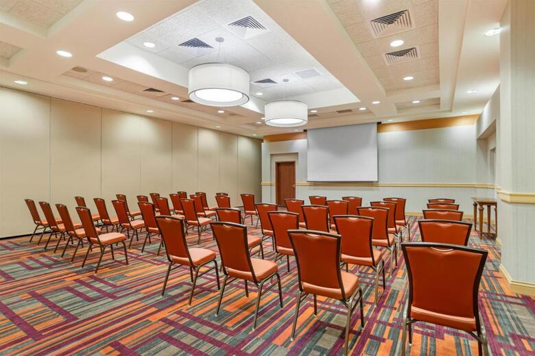 Hotel Drury Inn And Suites Baton Rouge