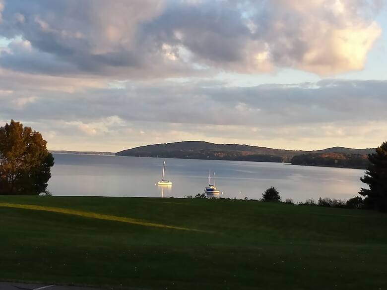 Hotel Belfast Harbor Inn