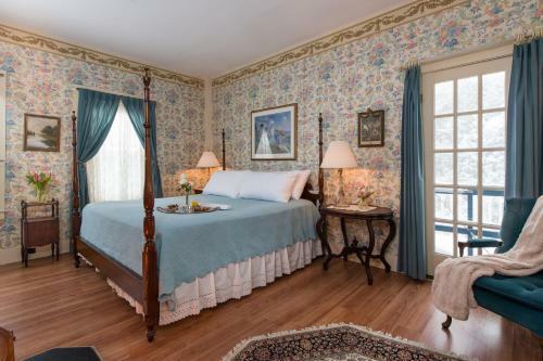 Bed & Breakfast Mira Monte Inn & Suites