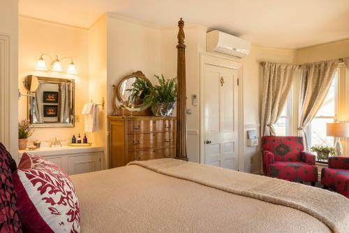 Posada Hartstone Inn & Hideaway