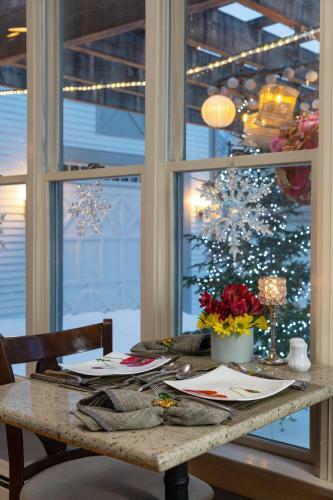 Posada Hartstone Inn & Hideaway