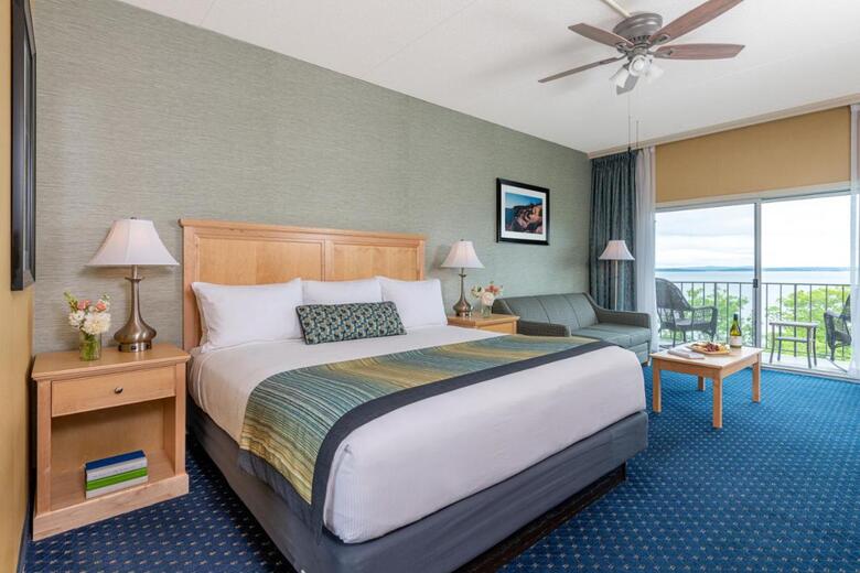 Atlantic Oceanside Hotel & Conference Center