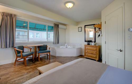 Sea Cliff House Motel