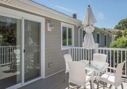 Hotel Anchorage By The Sea