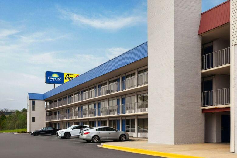 Posada Knights Inn Baltimore West
