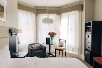 Hostal Newbury Guest House