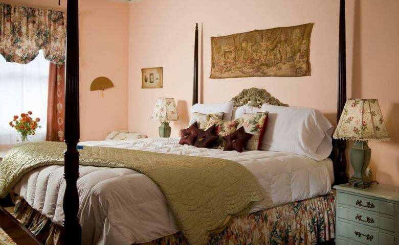 Hampton Terrace Bed And Breakfast Inn