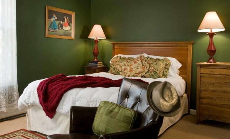 Hampton Terrace Bed And Breakfast Inn