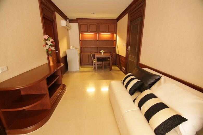 Convenient Park Bangkok Hotel