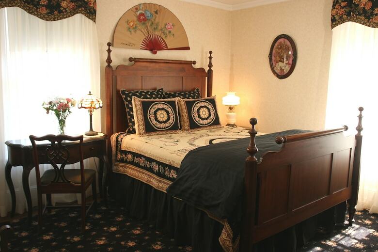 Isaiah Jones Homestead Bed And Breakfast