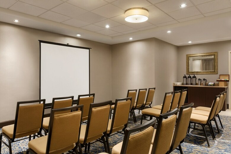Hotel Embassy Suites Boston/waltham