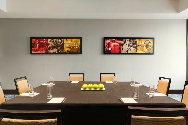Hotel Embassy Suites Boston/waltham