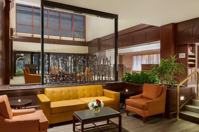 Hotel Embassy Suites Boston/waltham