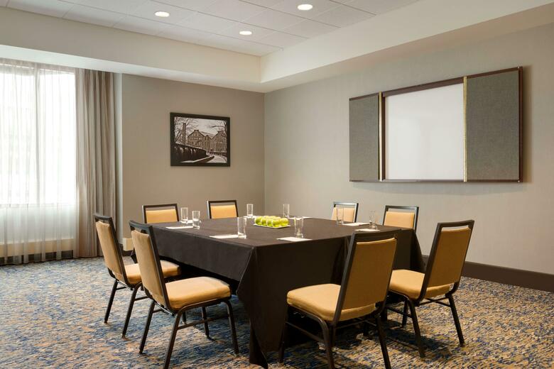Hotel Embassy Suites Boston/waltham