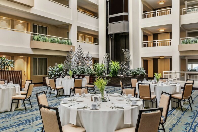 Hotel Embassy Suites Boston/waltham