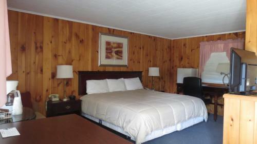 Villager Motel