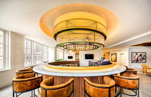 Hotel St. Regis
