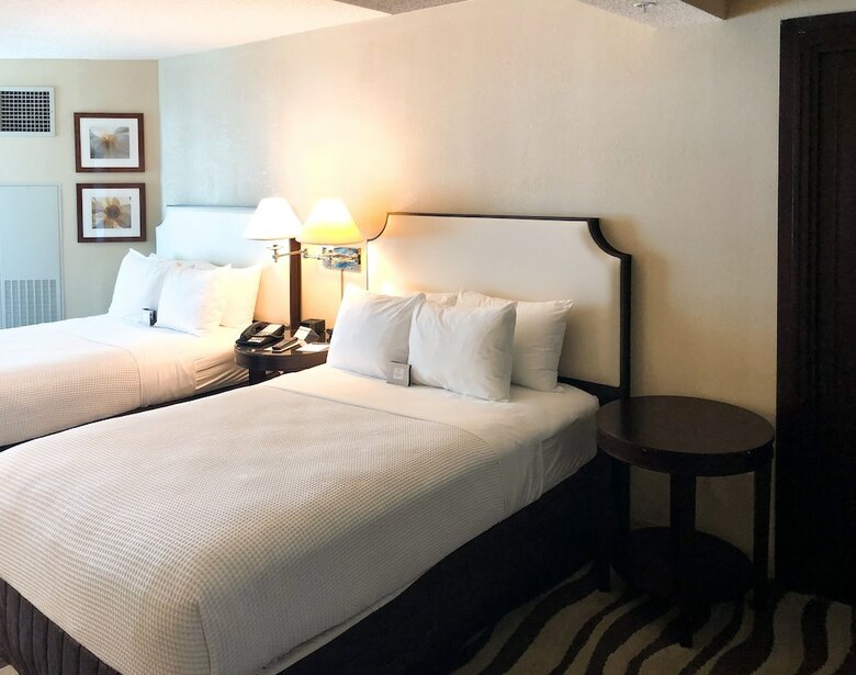 Hotel Crowne Plaza Detroit Downtown Riverfront