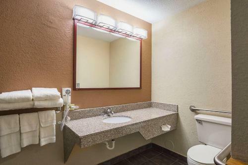 Hotel Quality Inn & Suites Holland