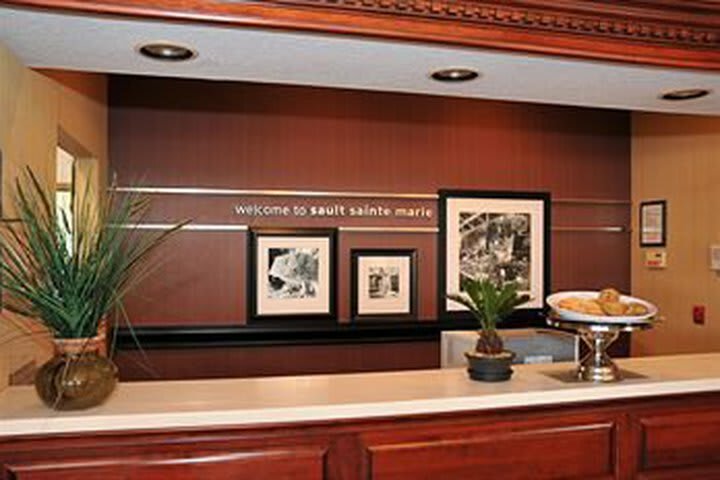 Hotel Soo Locks Lodge
