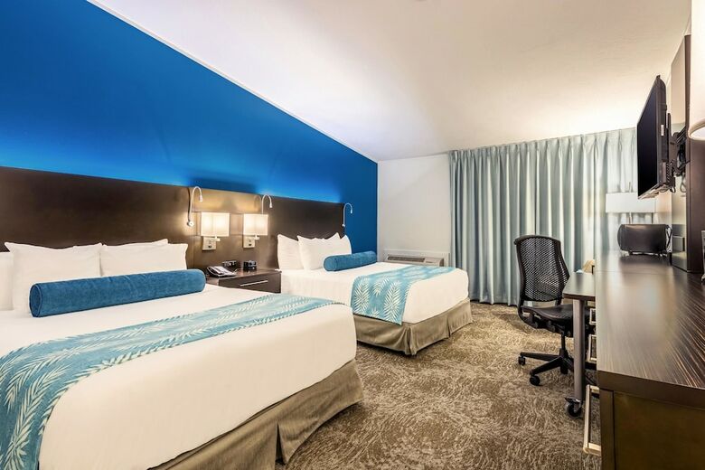 Ramada Plaza Hotel & Oasis Convention Center
