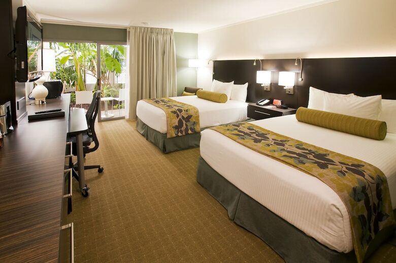 Ramada Plaza Hotel & Oasis Convention Center