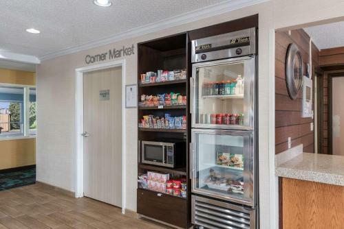 Hotel Quality Inn & Suites