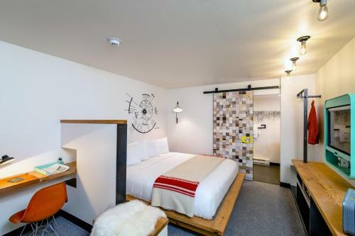 Hotel The Lark