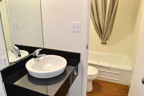 Motel 6 Billings - North