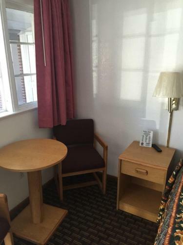 Holiday Motel