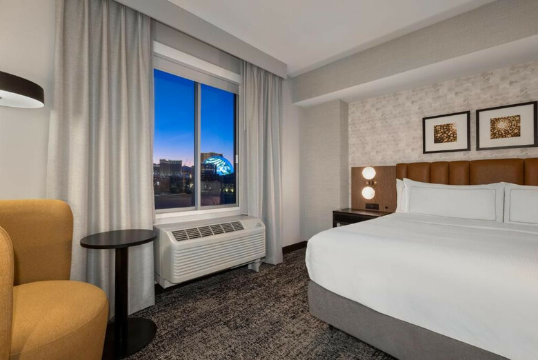 Hotel Doubletree By Hilton Las Vegas East Flamingo