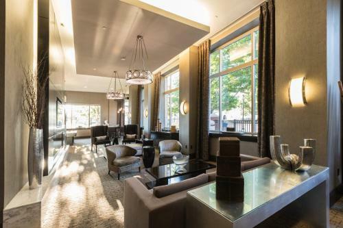 Luxury Apartments At Washington
