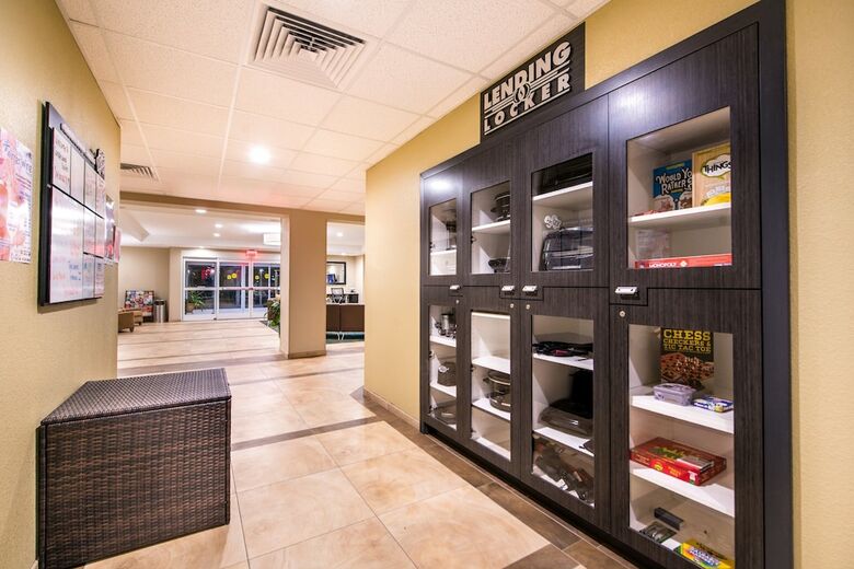 Hotel Candlewood Suites Carlsbad