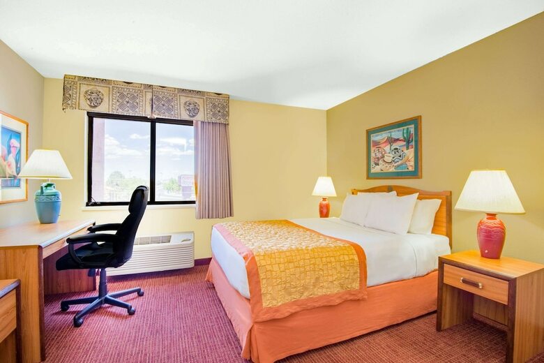 Hotel Hawthorn Suites By Wyndham Albuquerque