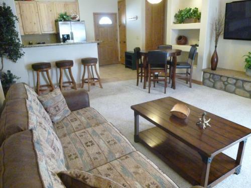 Hotel Ruidoso River Resort & Inn