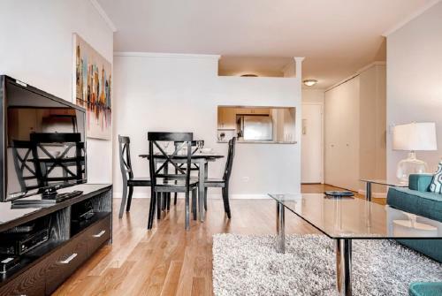 Luxury Apartments A Short Walk From Times Square