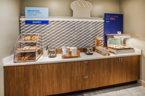 Hotel Holiday Inn Express Syracuse-fairgrounds