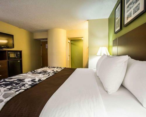 Hotel Sleep Inn Biltmore West